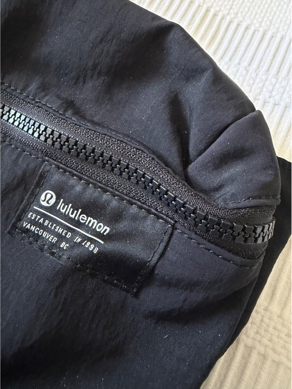Lululemon Everywhere Belt Bag 1L Black Recycled Nylon Crossbody Fanny Pack NWOT